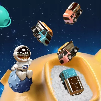 Interaktywny tor przeszkód samochodowy zjeżdżalnia 3 auta astronauta 555-1 Interaktywny tor przeszkód samochodowy zjeżdżalnia 3 auta astronauta 555-1