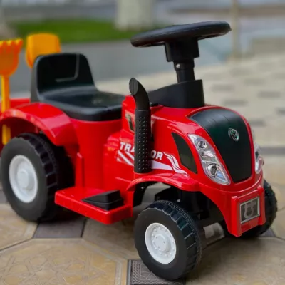 Jeżdzik traktor z przyczepą dla dzieci dźwięki Z220C Jeżdzik traktor z przyczepą dla dzieci dźwięki Z220C