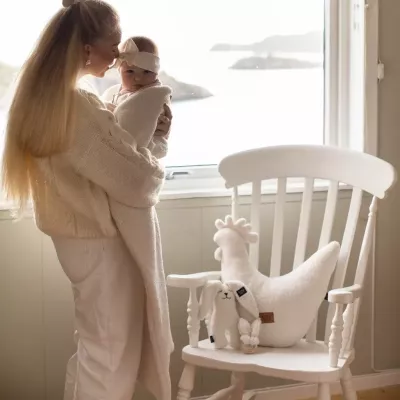 Kura Babci Dany Teddy Bear CREAM – poduszka do karmienia i relaksu Kura Babci Dany Teddy Bear CREAM – poduszka do karmienia i relaksu