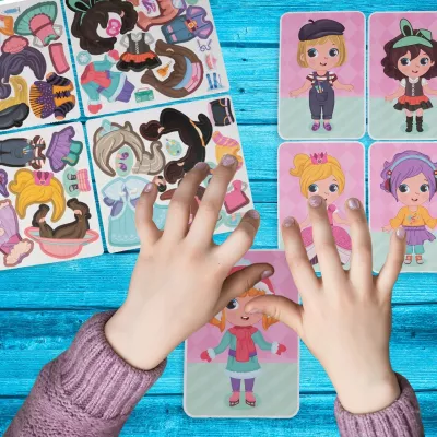 Układanka magnetyczna ubieranka dziewczynki kreatywne puzzle 51 magnesów