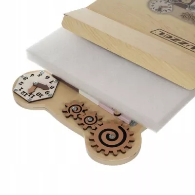 Tablica manipulacyjna sensoryczna miś - rozwój i nauka