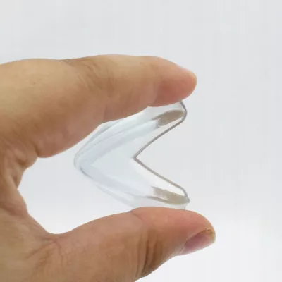 Przezroczyste zabezpieczenia narożników mebli 10 szt. ochrona dzieci