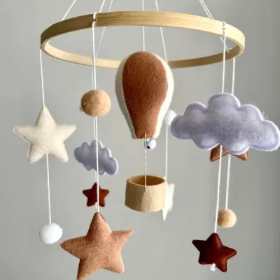 Karuzelka do Łóżeczka Dziecięcego Boho Naturalne Drewno z pałąkiem Balon