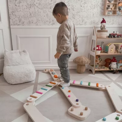 Balansująca ścieżka drewniana tor równowagi dla dzieci edukacyjny
