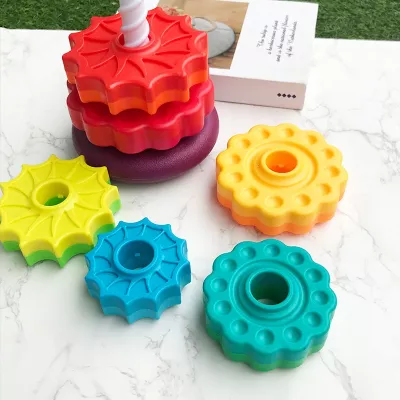 Tęczowa Wieża Piramida Montessori 6 Dysków Edukacyjna 40 cm