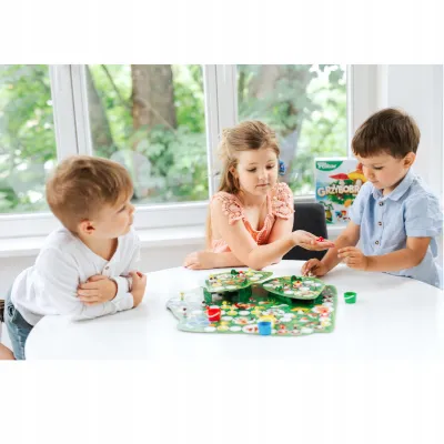 Gra planszowa rodzinna Grzybobranie Rodzina Treflików Trefl 02035 Gra planszowa rodzinna Grzybobranie Rodzina Treflików Trefl 02035